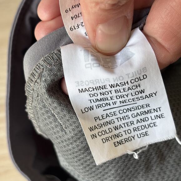 REI Sahara Pants Size 8P Convertible Roll Up Stretch Cargo Hiking Trail Climb‎ - Picture 15 of 16